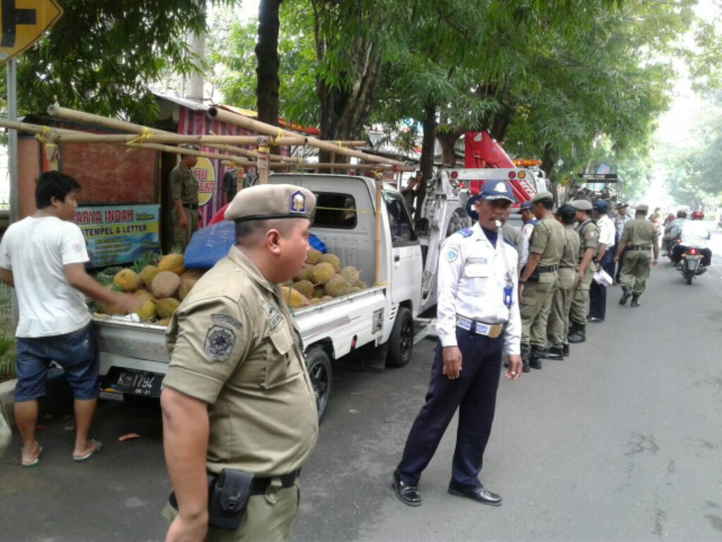 Satpol PP Jaring 7 Anak Punk, Salah Satunya Siswi SMP